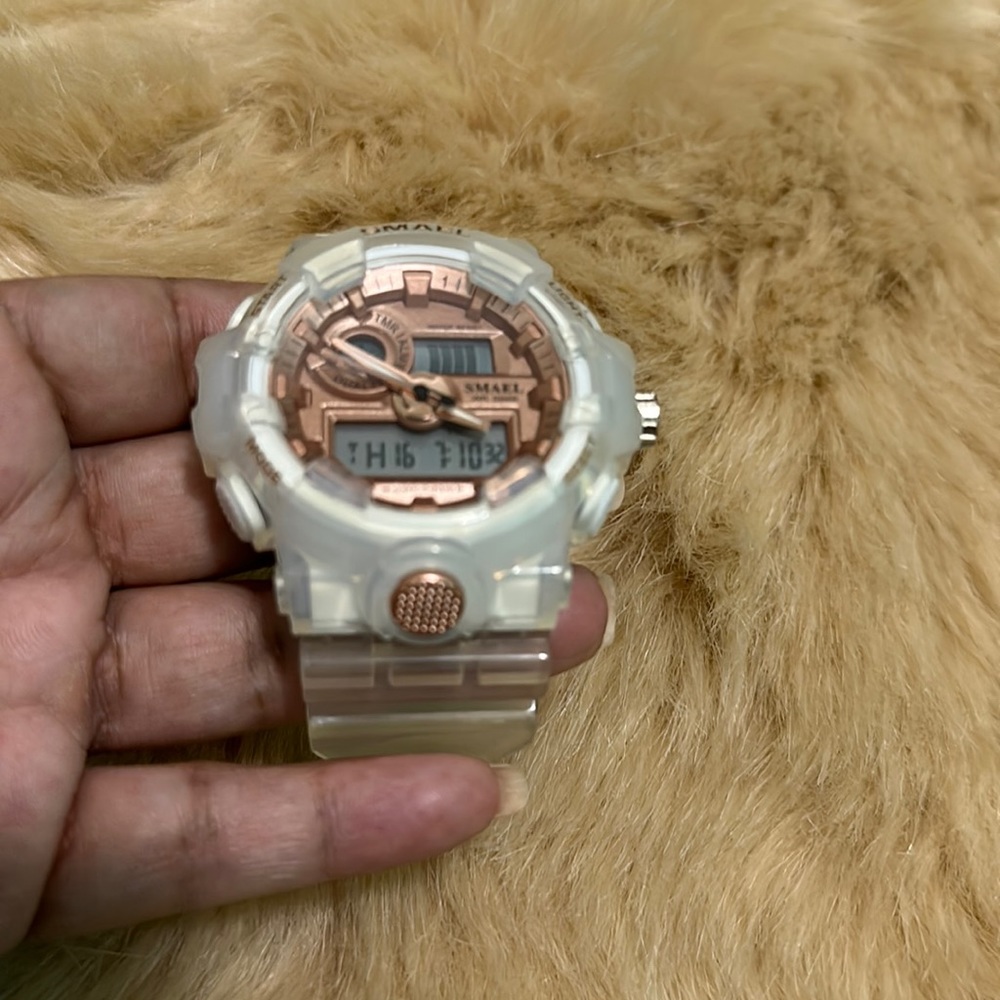 Ladies Chunky Watch with Rose Gold Tones